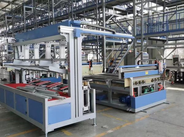 我公司定于2024年10月20日左右在云南.大理博云塑料有限公司召開(kāi)大型現(xiàn)場(chǎng)訂貨會(huì)